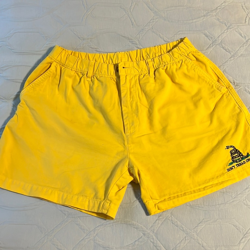 Chubbies shorts Don’t Tread on Me L